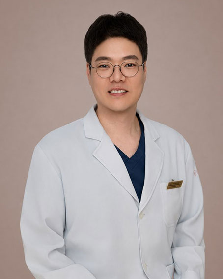 그랜드치과 대표원장